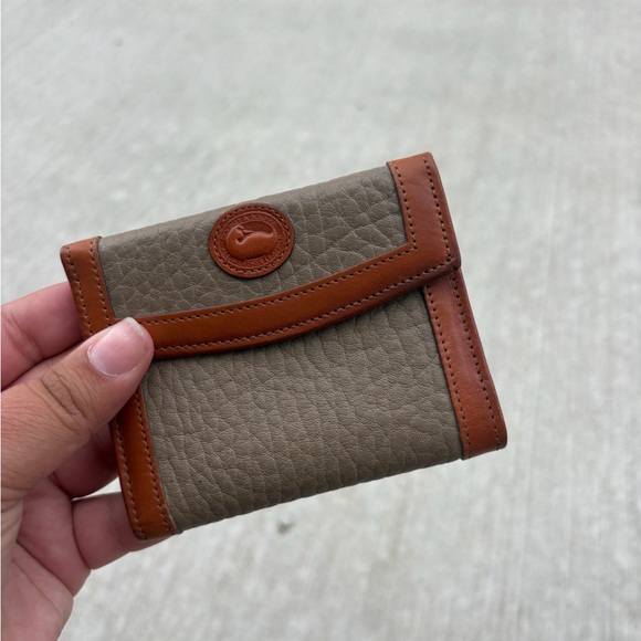 Dooney & Bourke Vintage Trifold Wallet Brown Tan Leather Made in USA - Picture 2 of 6